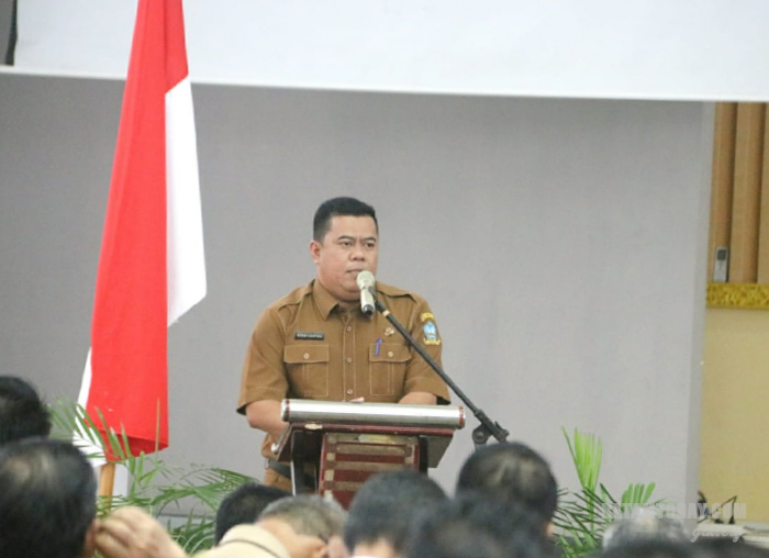 Kadis PMD Bintan Rony Kartika saat memberikan sambutan dalam acara penyerahan DPA ABDes